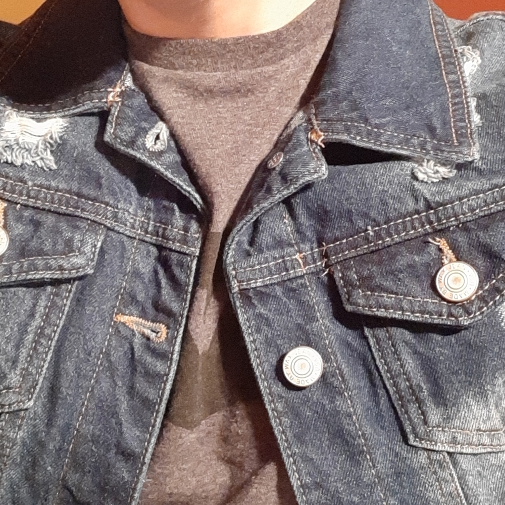 Jean jacket - Picture 8 of 10